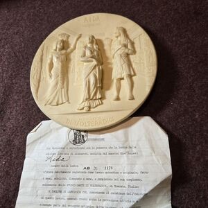 1979 Studio Dante Di Volteradici Alabaster Collectible Plate "Aida" No Box
